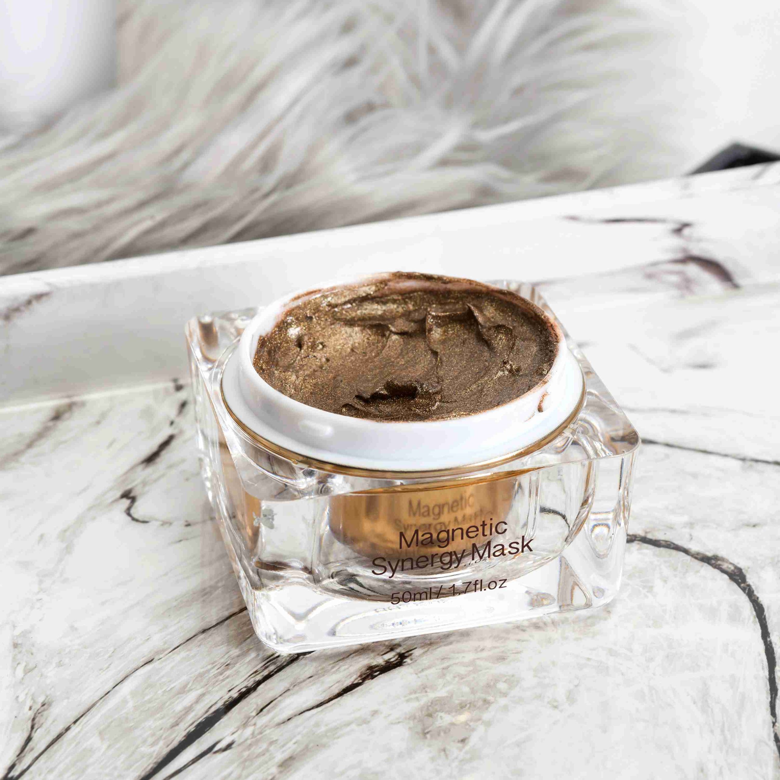 Open jar of Bionyx Magnetic Synergy Mask